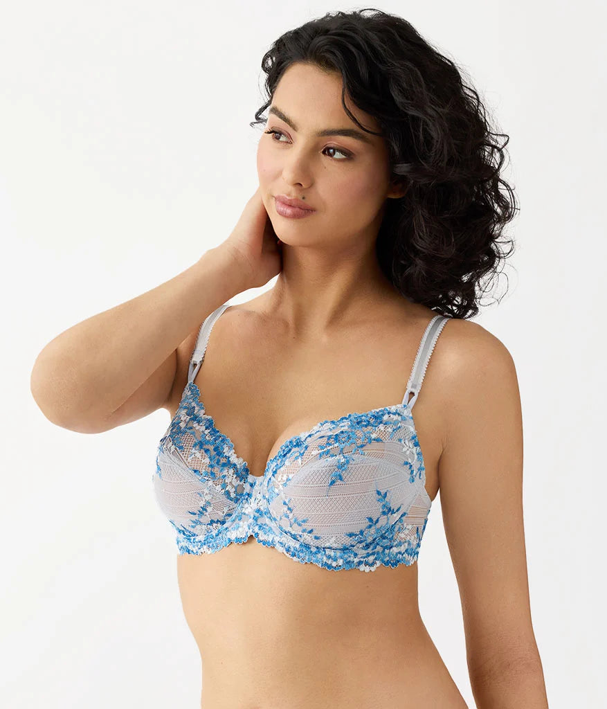 Embrace Lace®  Underwire Bra: Micro Chip Multi