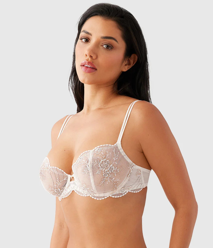 Midnight Soiree Underwire Bra: Champagne Secondary image