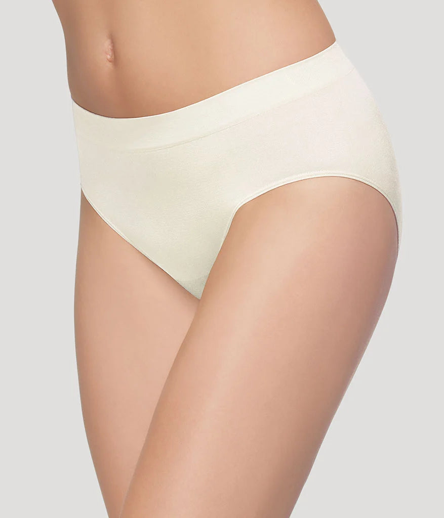 B-Smooth® Seamless Brief: Ivory