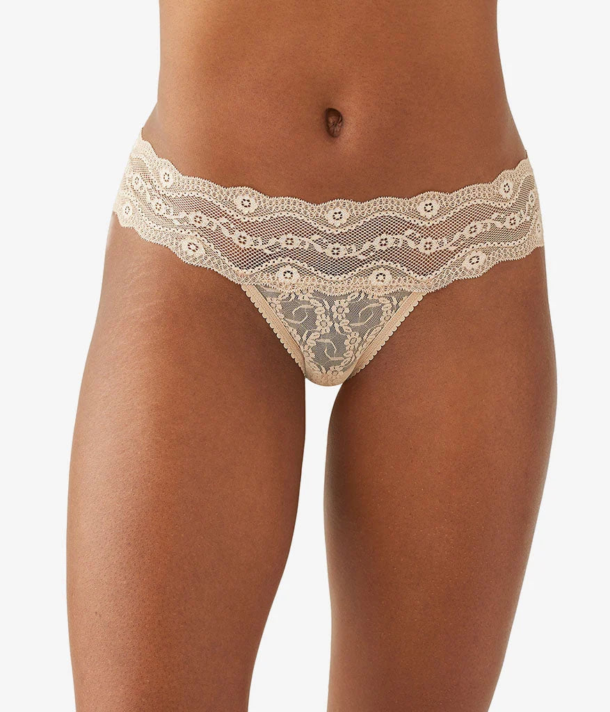 Lace Kiss Thong: Au Natural