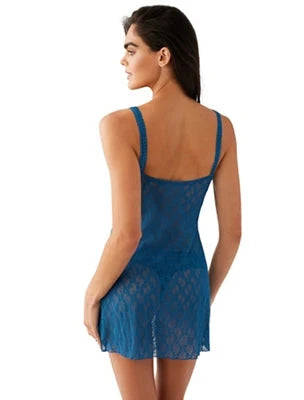 Lace Kiss Chemise: Fuchsia Red